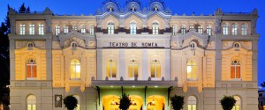 Teatro Romea de Murcia, la fachada de noche